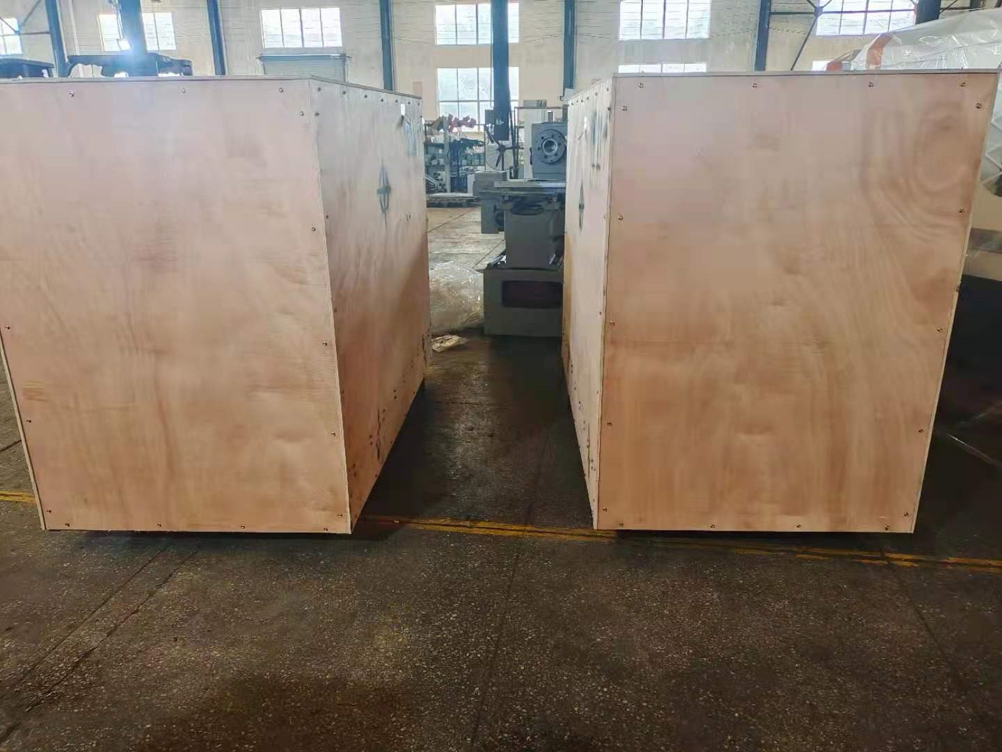 Фотографии упаковки токарного станка с ЧПУ Multi Gear